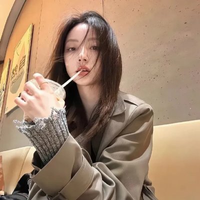 男人与婴儿